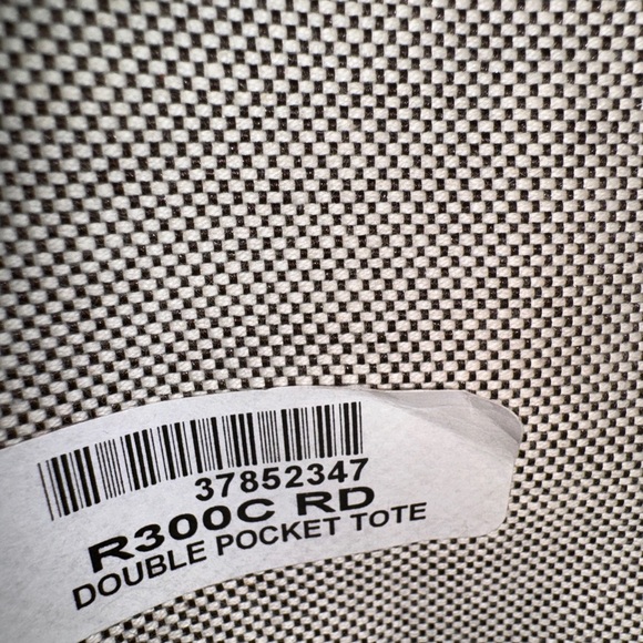 Dooney & Bourke red, pebbled leather double pocket tote. NWOT - Picture 12 of 12